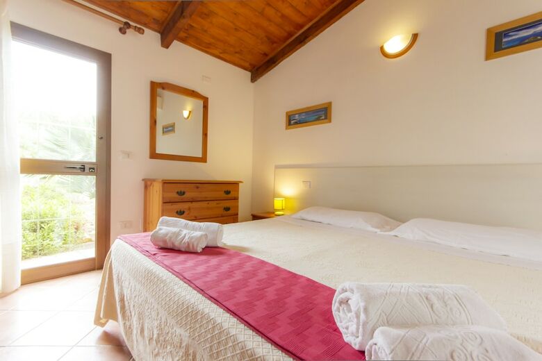 Podere Monte Sixeri Country Estate