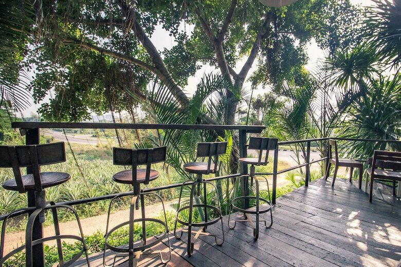 Hotel Kongkarn Bed & Farm Stay