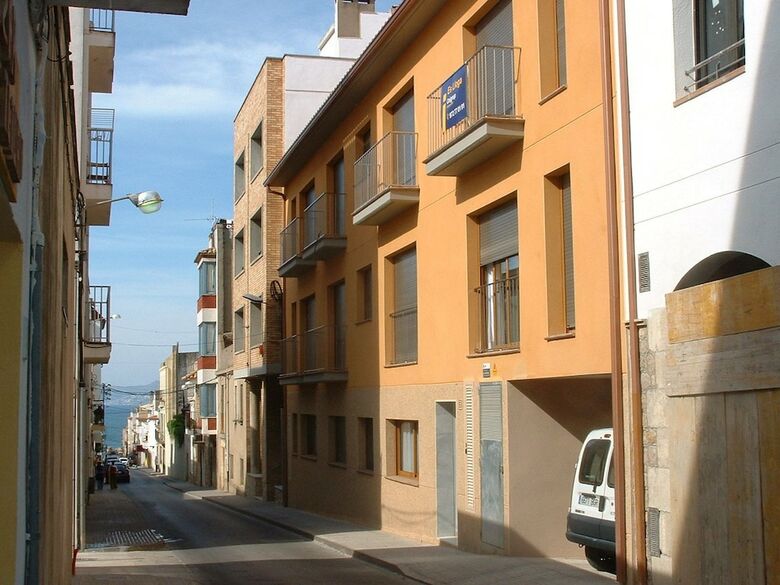 Apartment Enric Serra 1-5