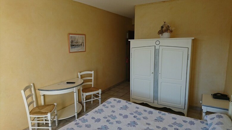 Hotel H�tel Restaurant Les Cavalets