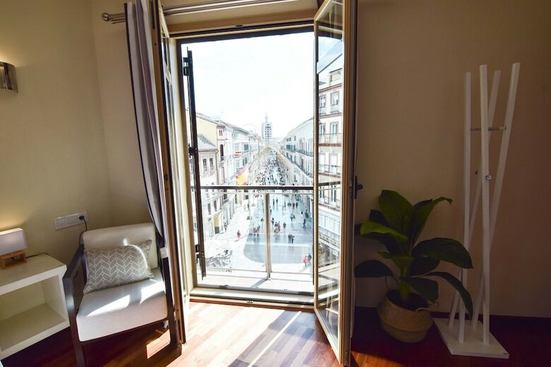 Apartamentos Letmalaga Constitucion
