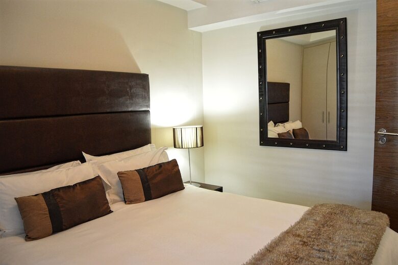 Canal Quays Luxury Apartments