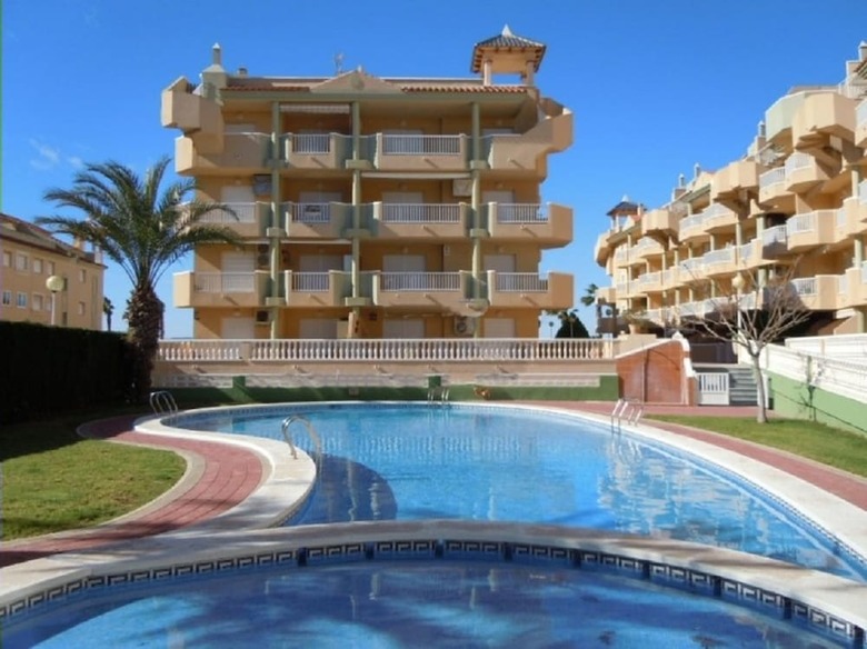 Apartamento Villas de Frente Marino Bajo
