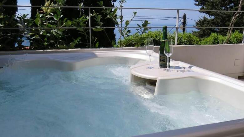 Villa King