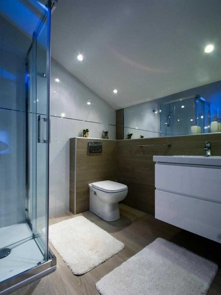 Villa King