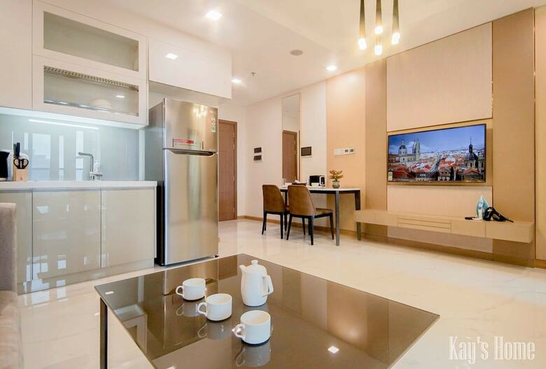 Vinhomes Golden River Luxury Apartment