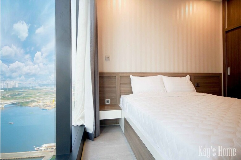 Vinhomes Golden River Luxury Apartment