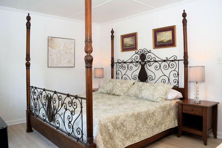 Hotel Blackbeard's Lodge