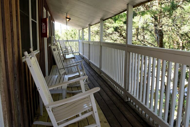 Hotel Blackbeard's Lodge