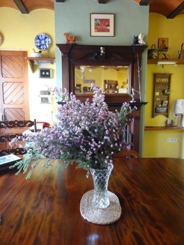Hostal La Flamenca Inn