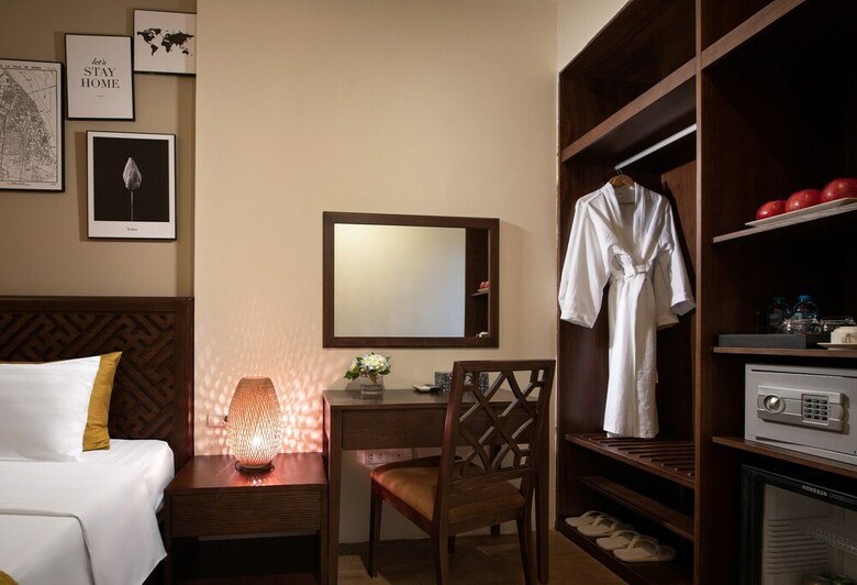 Hanoian Lakeside Hotel