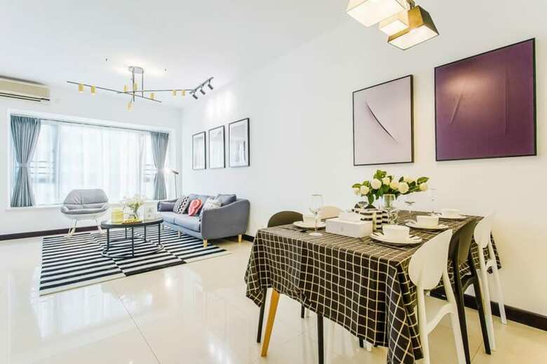 Locals Boutique Apartment Huafa Plaza 15