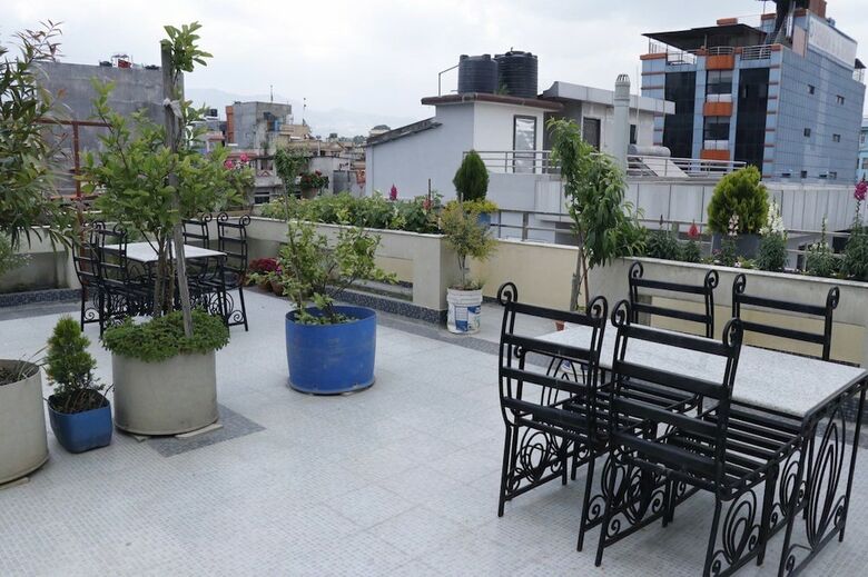 Aparthotel Himalayan Hotel And Service Apartments