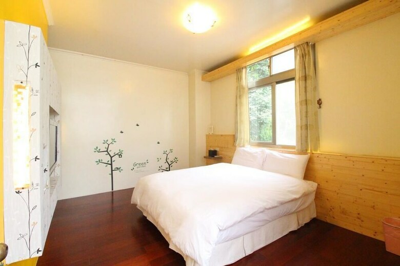 Cocos Hot Spring Hotel