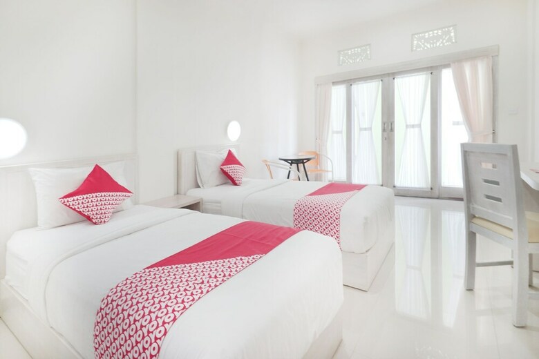 Hotel Oyo 474 Tirai Bambu Jimbaran