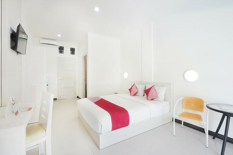 Hotel Oyo 474 Tirai Bambu Jimbaran