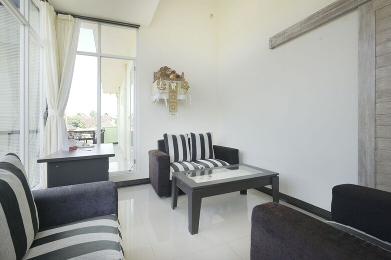 Hotel Oyo 474 Tirai Bambu Jimbaran