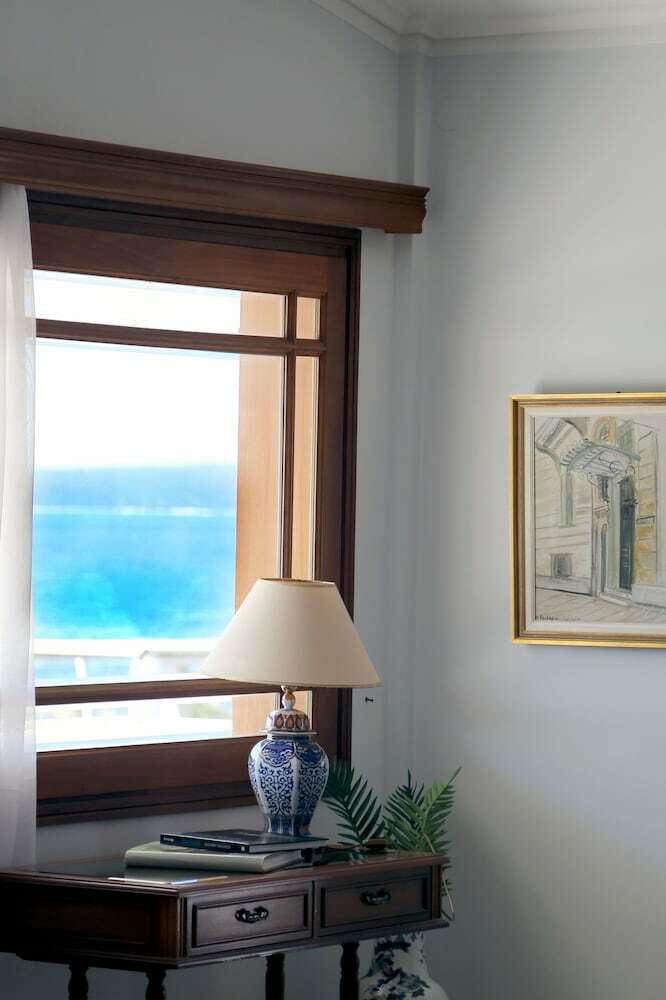 Hotel Candia House