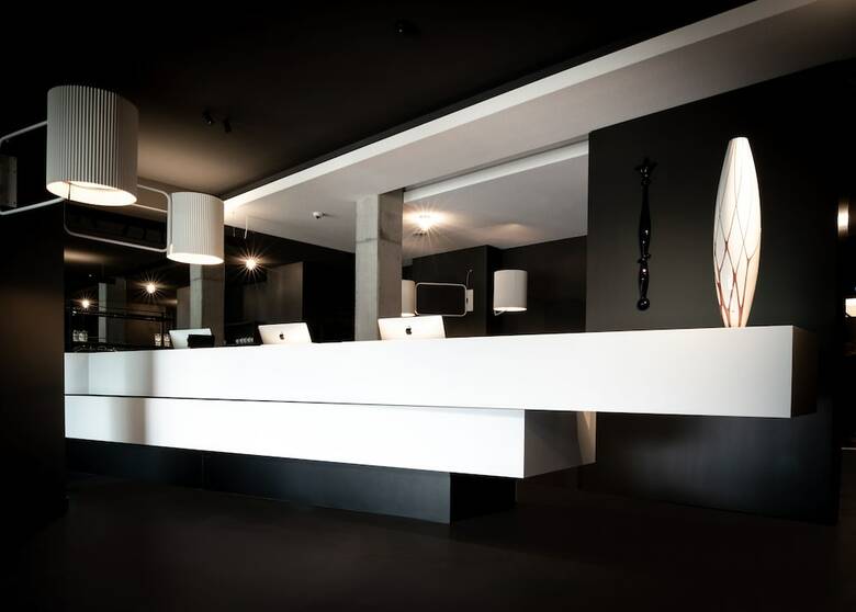 Kpm Hotel & Residences