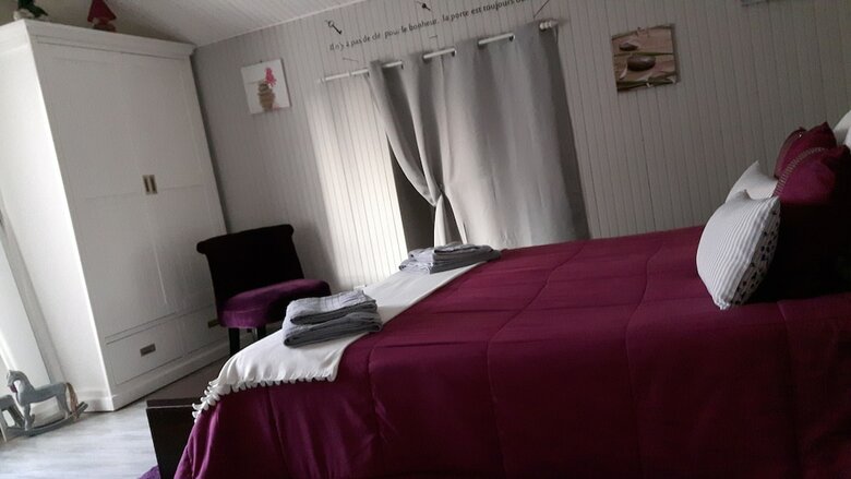 Bed & Breakfast Chambres D'h�tes Le Clos Sainte L�a