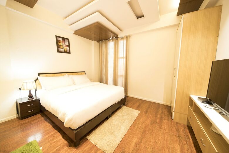 Aparthotel Holiday In Homestay