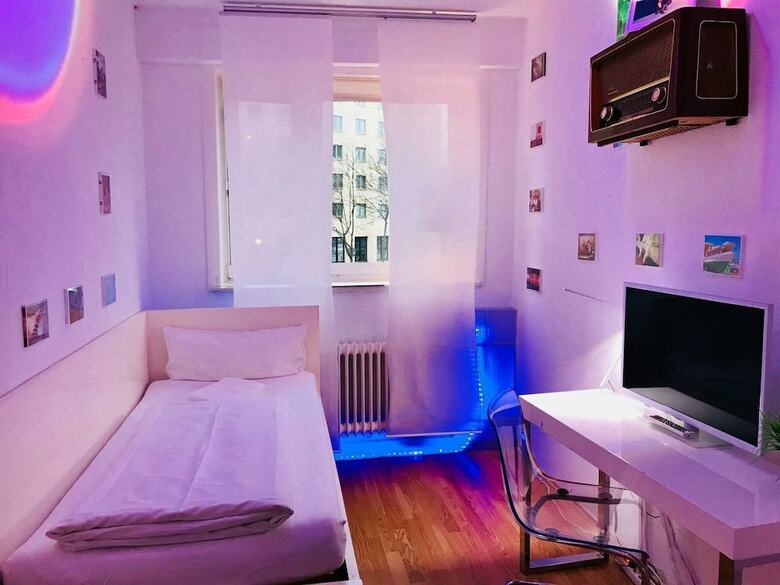 Hostal @friends By City Surfer