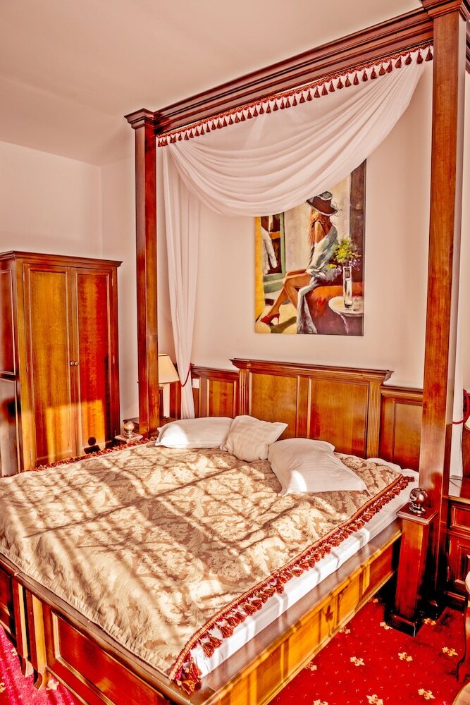 Hotel Emire
