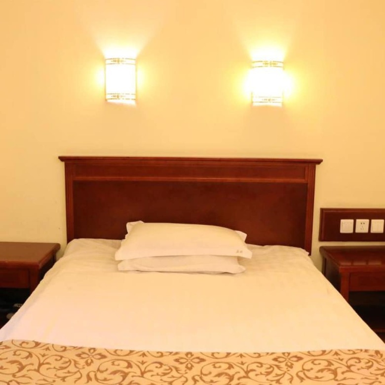 Hangzhou Yaqi Business Hotel
