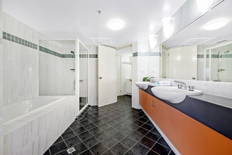 Victoria Square Apartment Broadbeach - Level 9