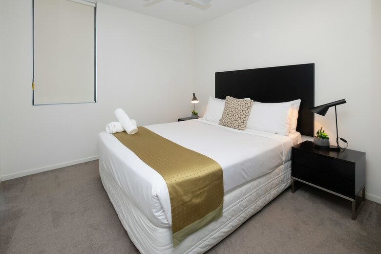 Mowbray East Apartments