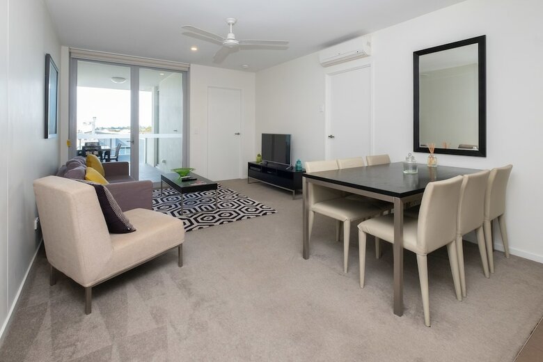 Mowbray East Apartments