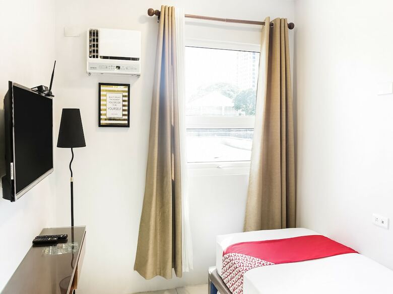 Hostal Oyo 485 The Rooms By Alinace