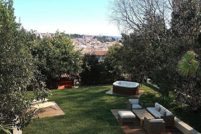 Villa Fema