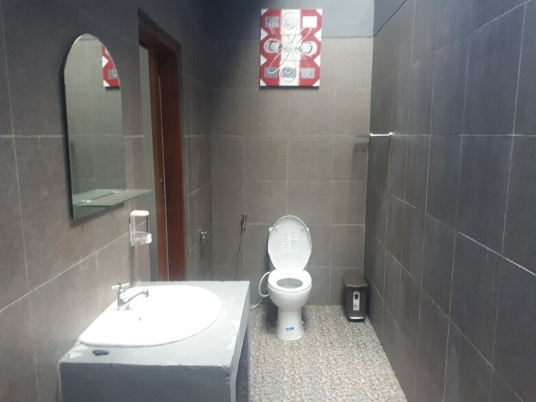 Hotel Karang Awak House