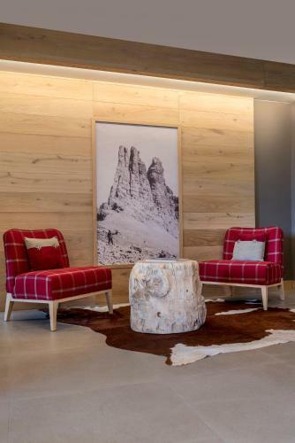 X Alp Hotel
