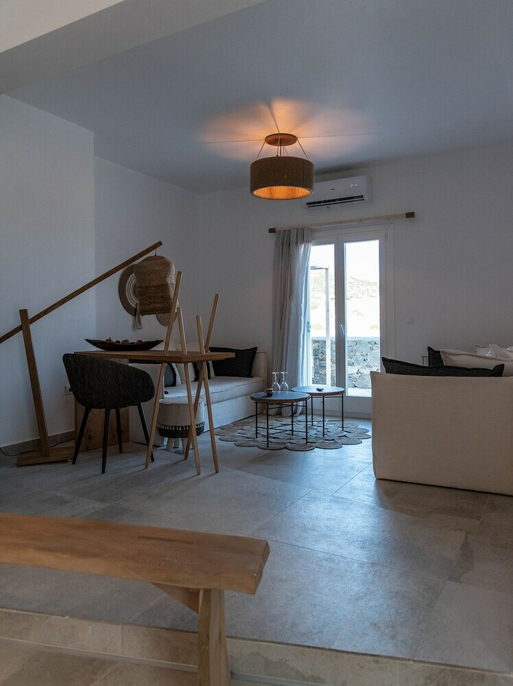 Hotel Volcano Luxury Suites Milos