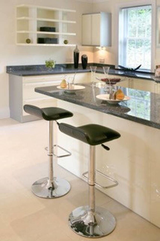 Modern Mansion Sunningdale