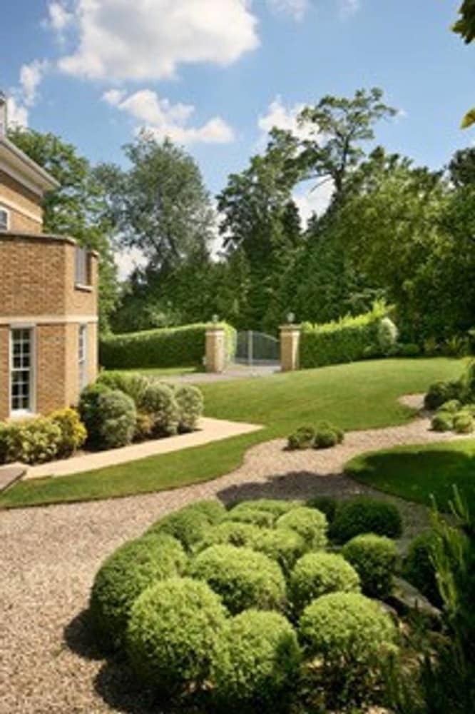 Modern Mansion Sunningdale