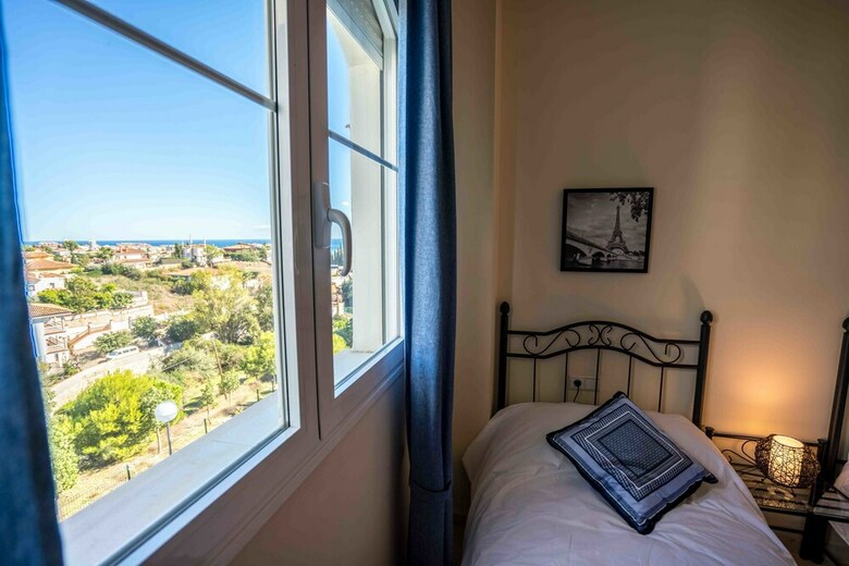 Infinity Sky - Premium Apartment