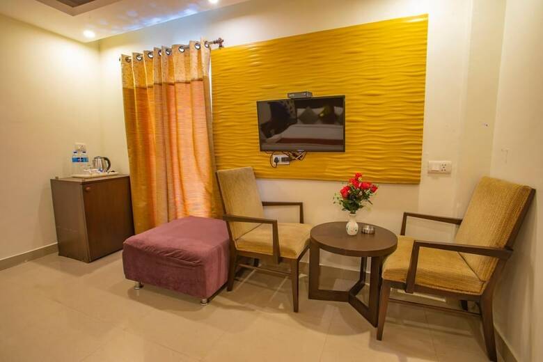 Hotel Nitya Resort
