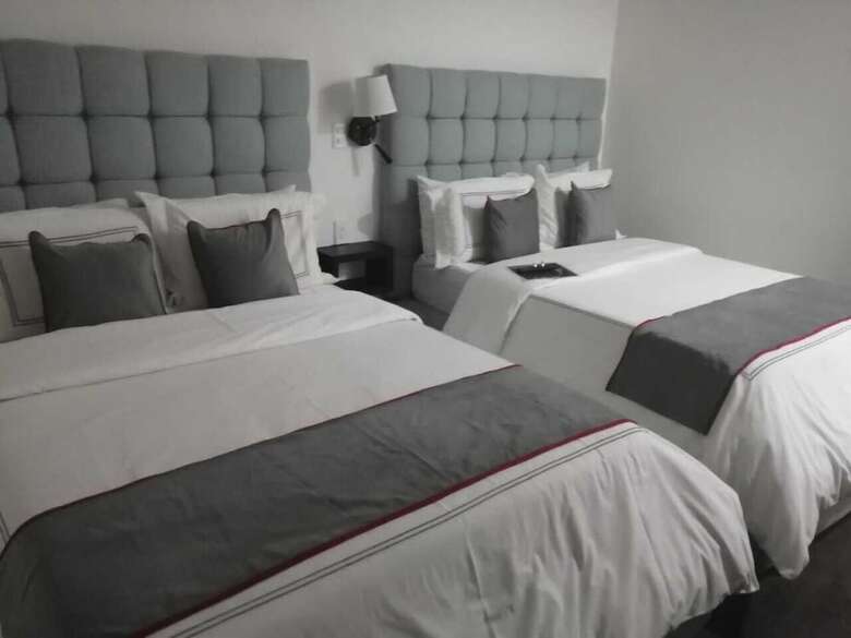 Hotel Arboleda 215