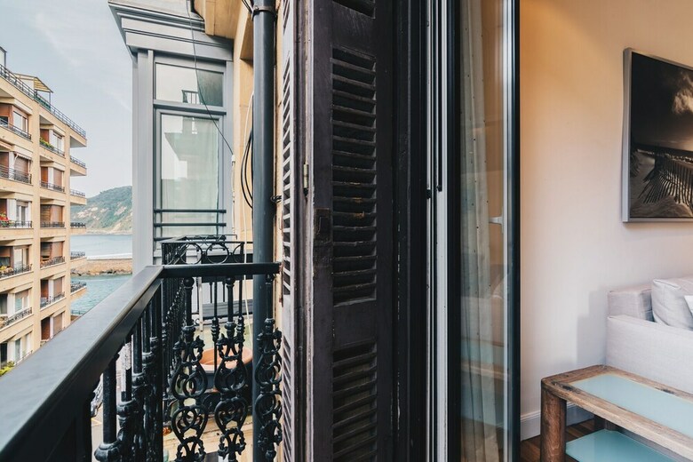 Azoka Apartment By People Rentals