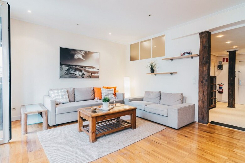 Azoka Apartment By People Rentals