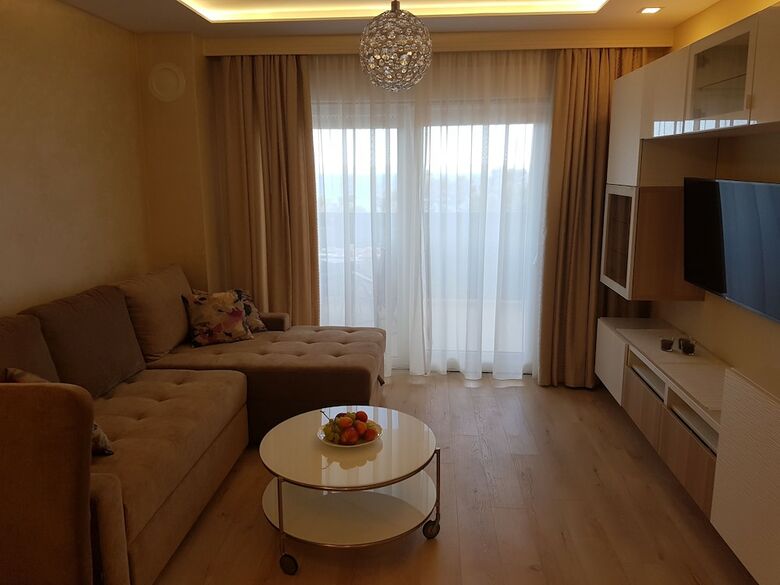 Apartments Leone