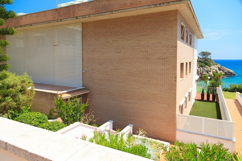 Apartamentos Uhc Arinsal Family Complex