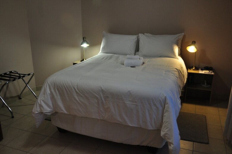 Hotel Woodpecker's Inn