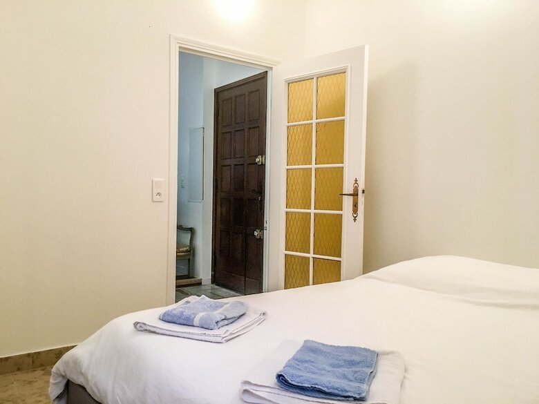 Authentic & Beautiful One Bedroom Apartment