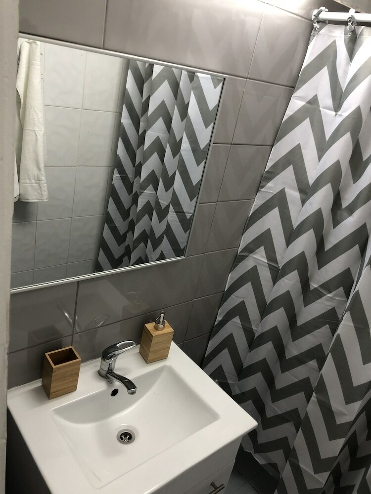 Apartment Halper