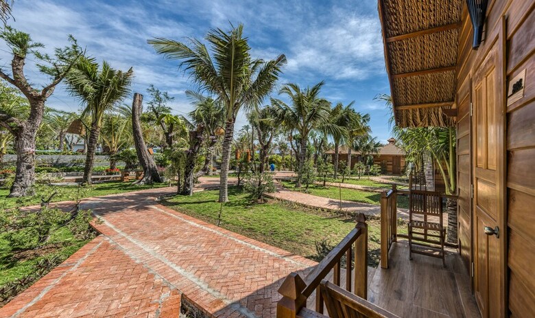 Hotel Honba Lagi Beach Resort