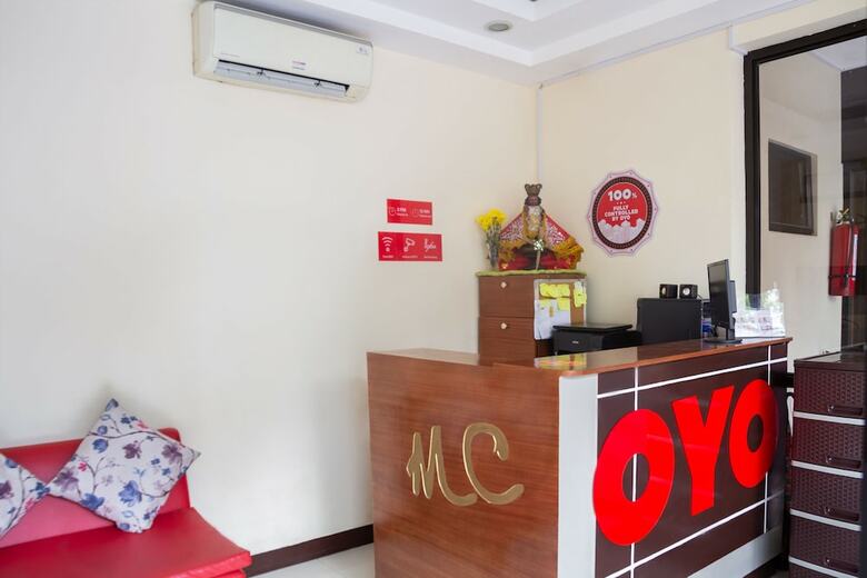 Hotel Oyo 153 Monclaire Suites